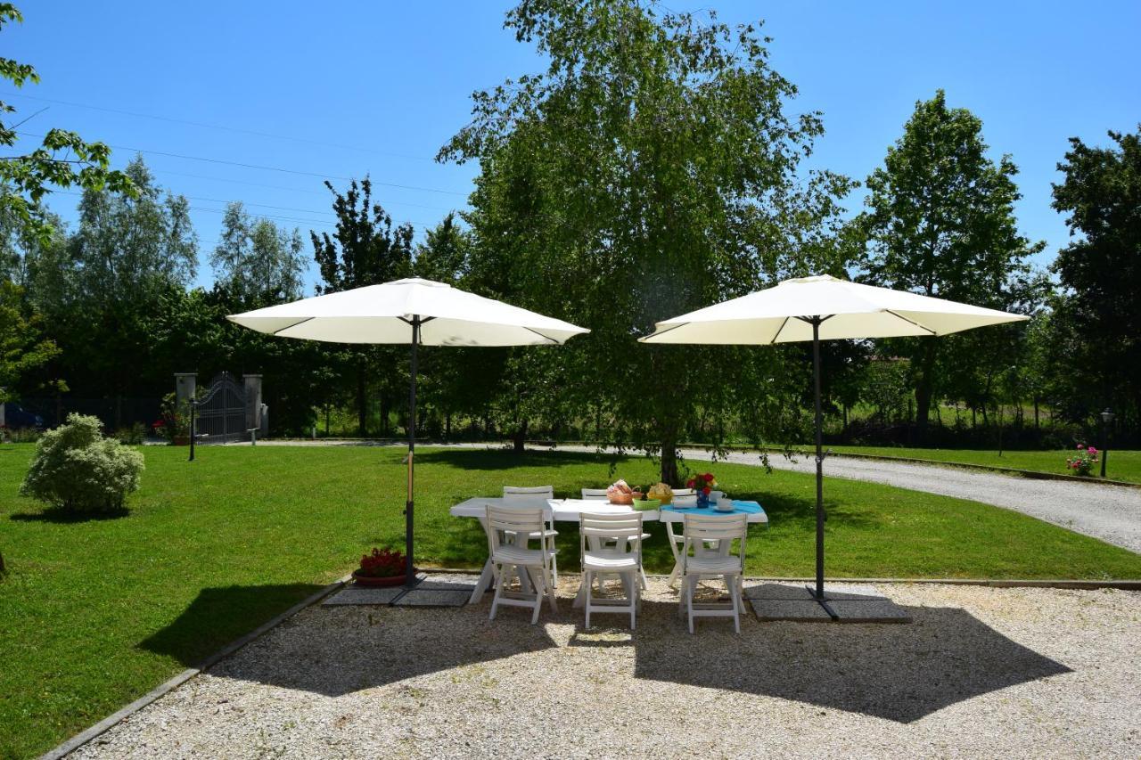 Casa Vacanza E Per Lavoro Tessyhouse 斯皮内亚 外观 照片